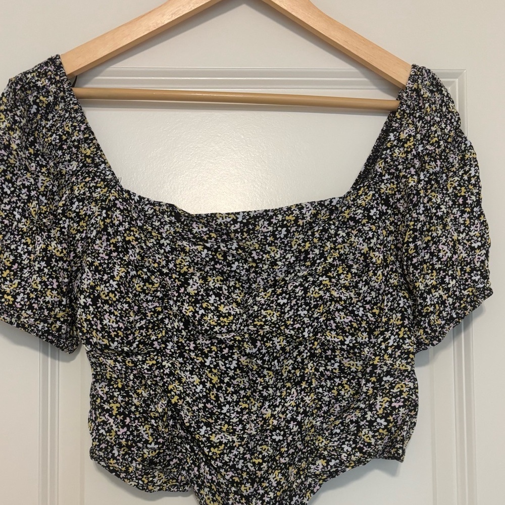 EUC - Floral Crop Top with Smocked Back